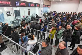 假期火车票为何这么难买，候补功能有啥用？图片