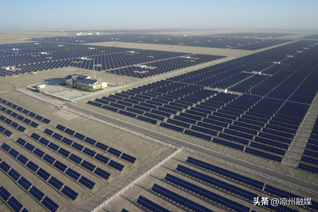 甘肃文旅新玩法大赏！去沙漠种树、当“壁画师”、看万面镜子追太阳……