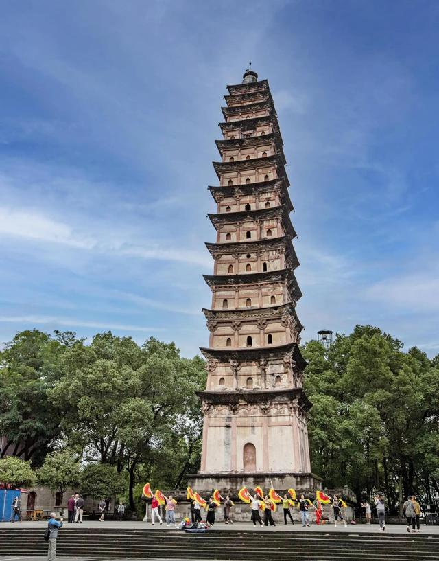 去了趟四川南充，真心实话说：南充真的比网上说的有意思多了呀