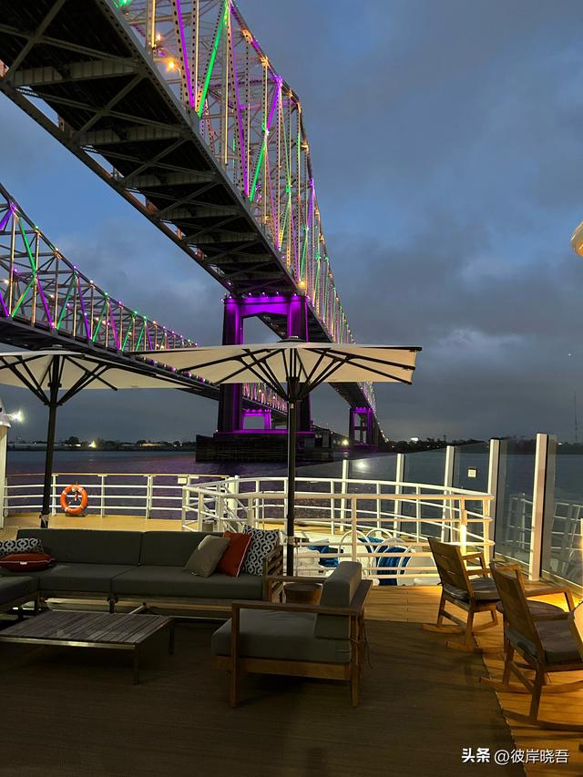 他们说，生活的意义在于快乐