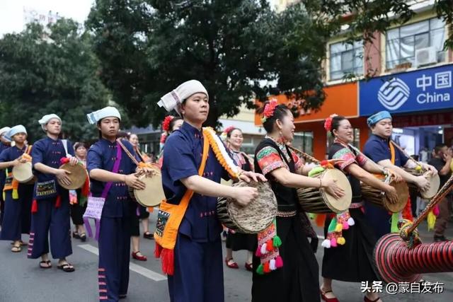 来红河过泼水节啦！攻略快收藏→