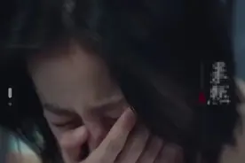 曝33岁女学霸饿死在出租屋，父亲将骨灰扔掉，房东发声，警方回应图片