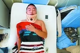 2015年保安因救跳楼女瘫痪，女孩家属：我女儿残疾，你负责一辈子图片