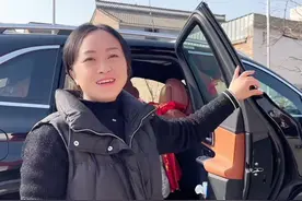 卫涛大奔闪亮登场，去年收入颇丰！玛丽二姐出国讨生活，会投奔谁图片