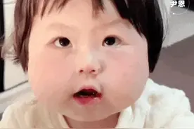 表情包：我好累，要哥哥抱图片