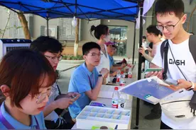 大一新生要办校园卡吗？揭秘校园办卡的种种套餐套路，不花冤枉钱图片