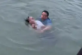 河南52岁老师遛弯时勇救落水学生：“老母亲念叨我不顾安危，但要没救，肯定得后悔一辈子”图片