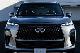 2025英菲尼迪QX80，首款被吐槽油耗高的日产车，看国外车友怎么说图片