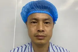 46岁男士自爆整形经历，晒出手术恢复照片，扬言要为自己活一次！图片