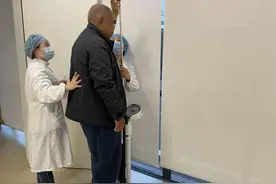 身高决定寿命？过了50岁，长得矮的人活得久，更长寿？告诉你答案图片