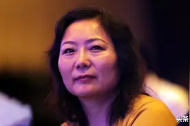 中国最有钱包租婆，每月收租2个亿，豪赠前夫200亿，给女儿500亿图片