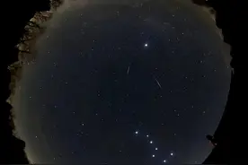 为什么现在看不到北斗七星了？图片