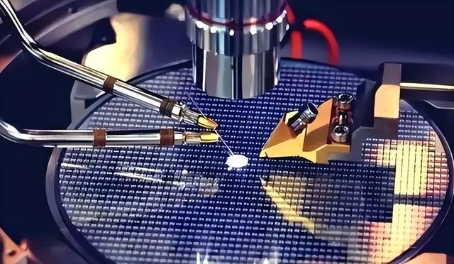 用完就丢？荷兰成背锅侠，美媒：对中国光刻机禁令全是荷兰所为