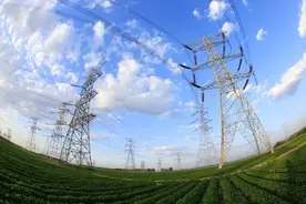 农电工与国家电网员工：同样是电网人，为何差别这么大？图片