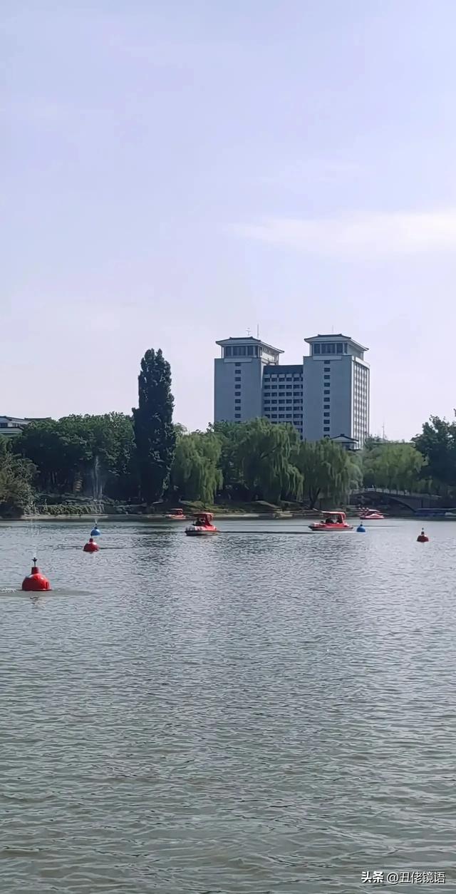 自拍影集（30）紫竹院公园风景绿水轻舟·上