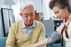 吃降压药不能碰鸡蛋？医生忠告：不只鸡蛋，这3物再馋也要管住嘴图片