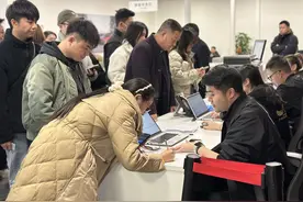 共20000个名额！2025年成都市第二轮汽车消费奖励活动上线图片