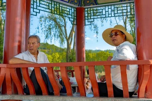 跟着艺术游陇南——陇南市文广旅局文艺演出进景区活动走进西和县晚霞湖