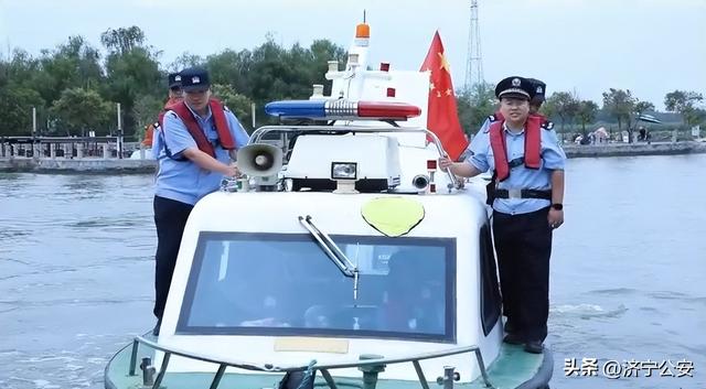 景中有警，警在景安