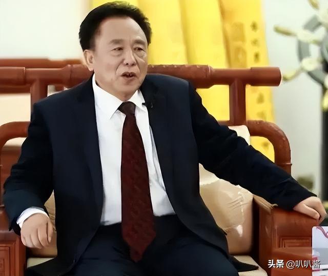包养10位情妇，睡觉翻牌生下11个私生子，76岁还在拼命生娃！
