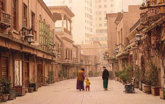 从湖南去了一趟喀什，实话实说，回来才发现朋友圈都是骗人的？