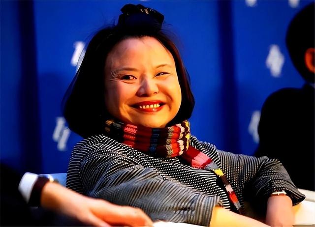 美方扶持的4位中国富豪开始露头了：在华疯狂捞金，扭头捐给美国