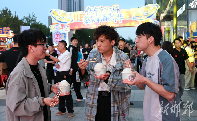青春十一 文旅共赏丨优布劳熬菜啤酒嘉年华 解锁国庆假期新体验