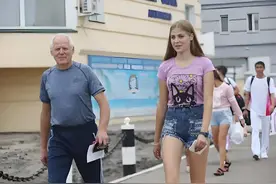 我中国小伙，去俄罗斯旅行，享受桑拿浴，却被这里的开放程度震惊图片