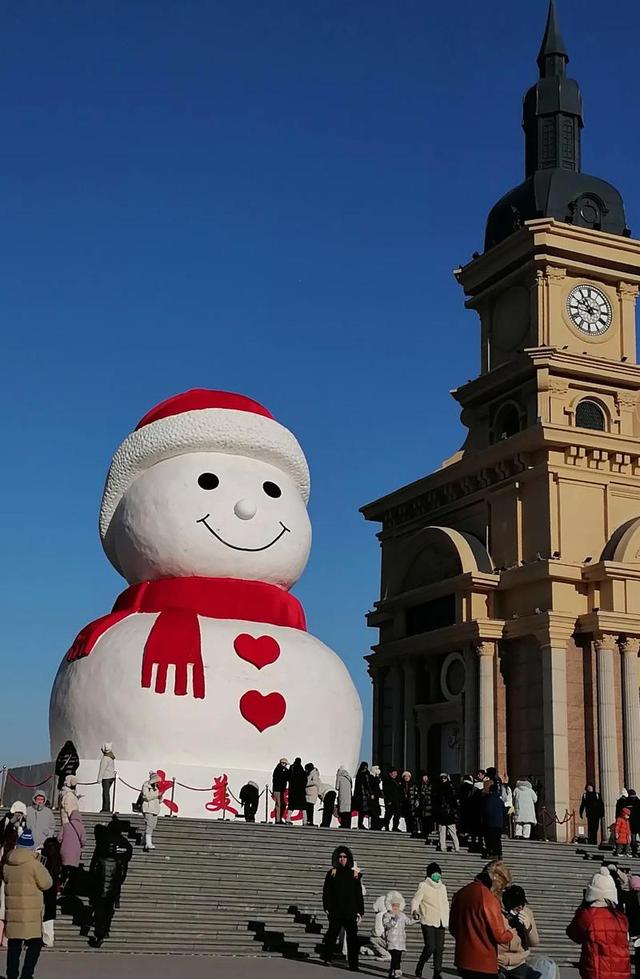 哈尔滨19米大雪人，正式启动建造！今年它将更庞大！