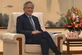 美籍华人黄仁勋祖籍浙江丽水，他是英伟达创始人，喜欢穿皮衣图片