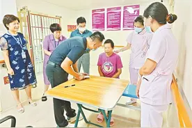 流浪途中被送至厦门市救助站，离家20余年她终于回到老家图片