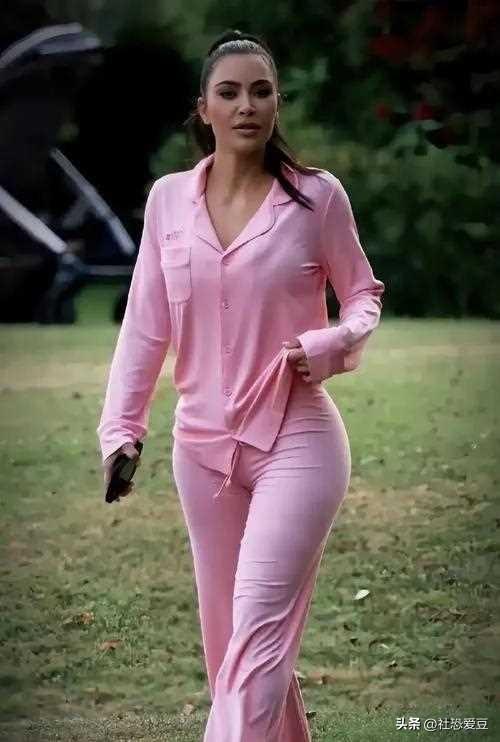 卡戴珊很美，衣服贵果然有贵的道理