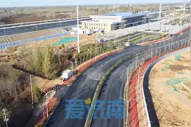 济郑高铁长清站站房及广场道路全部建成，12月2日正式启用图片