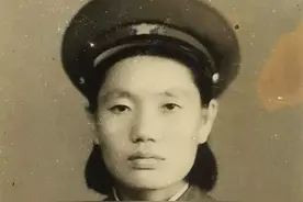 解放军中唯一的日裔上校：生母是四野的日籍护士，养父是开国大校图片