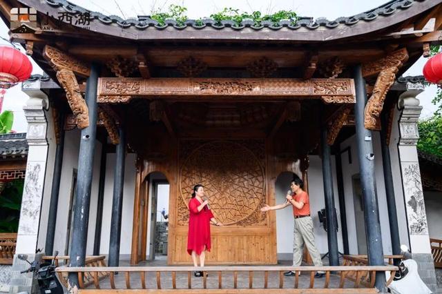 秦淮区夫子庙街道第二届“小西湖邻里音乐会”在西湖里举行