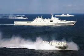 台艺人响应大陆军演，台当局声称不强求，台退将起立听国歌遭处罚图片