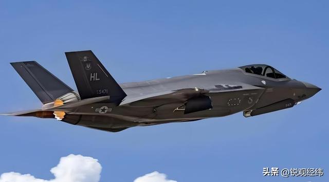 美又一架隐形无人机！美企：能“颠覆未来空战”，专克中国六代机
