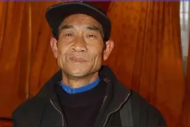 山东农民蹬三轮，经3400多里送残疾女回家，不料感动倪萍主持婚礼图片