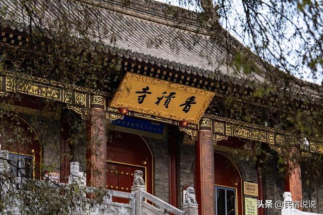 西安大唐不夜城到底多火，从6.5万到60万人次，有多夸张。