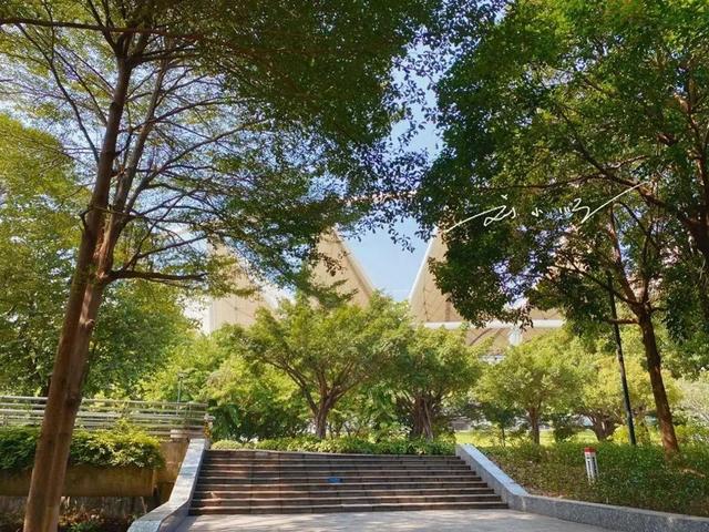 国内唯一有三种车牌的普通地级市，被认为是广东的“散装城市”？