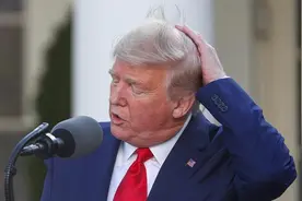 外媒：抱怨多年后，特朗普签令取消淋浴喷头水压限制，白宫称“这让美国人摆脱过度监管”图片