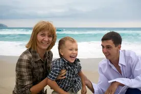 一个漂亮一个温柔，大叔连续相亲两个，最后选择令人意外图片