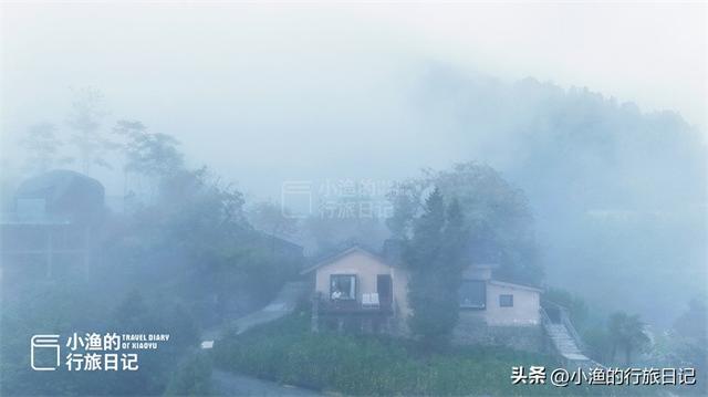 陕西挂在云端的高山村落，汉江、云海、玻璃栈道，美得仙气飘飘