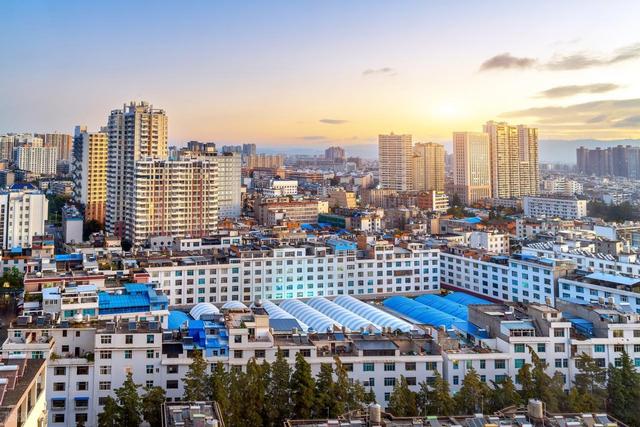 云南省下一个“昆明”，不是红河也不是玉溪，而是这座低调的城市