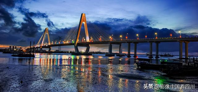 海南文昌：清澜大桥夜景迷人