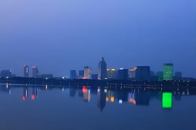 中国“退步”最快的城市：曾与上海、南京齐名，如今沦为三线城市