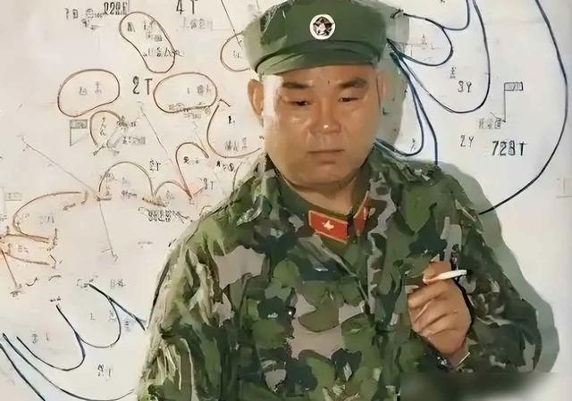 成都军区副司令，在西藏视察时遇难，享年63岁，司令员因此被免职