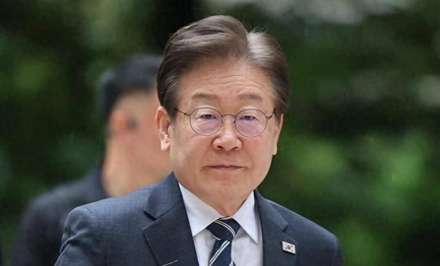 九三阅兵前夕，第一个公然拒绝出席的总统出现，正式通告全球