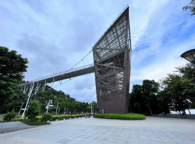 厦门山海健康步道云海线七座特色节点桥，形成一桥一景独特景观