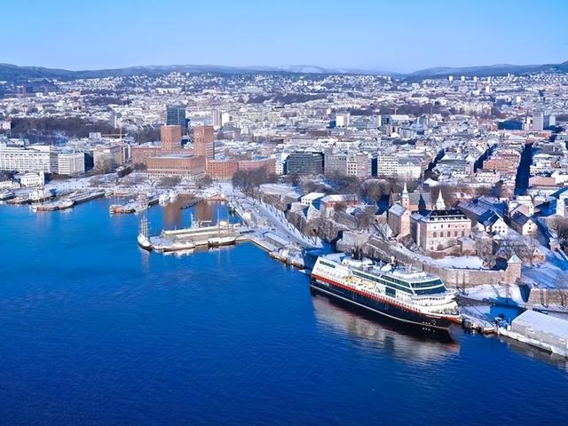 不到24小时	，美军不宣而战！近百炸弹被投下，626次空袭惹恼全球